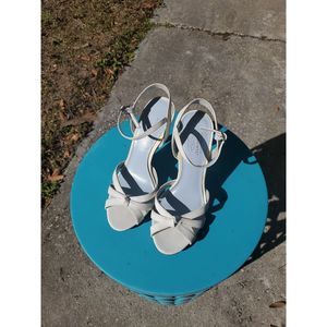 Strappy junior Heels